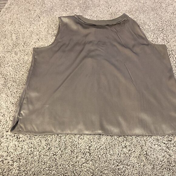 TALBOTS 14 Gray Stretch 100% Silk Shell Ruffle Top - Picture 10 of 11